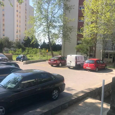 Apartman Ura *