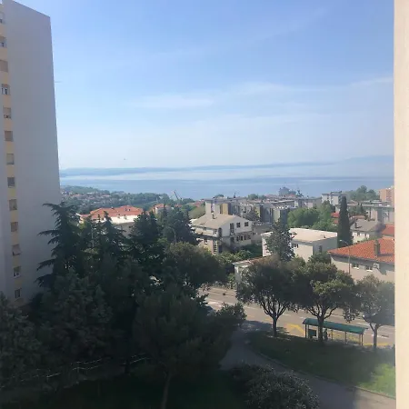 Ura Apartman