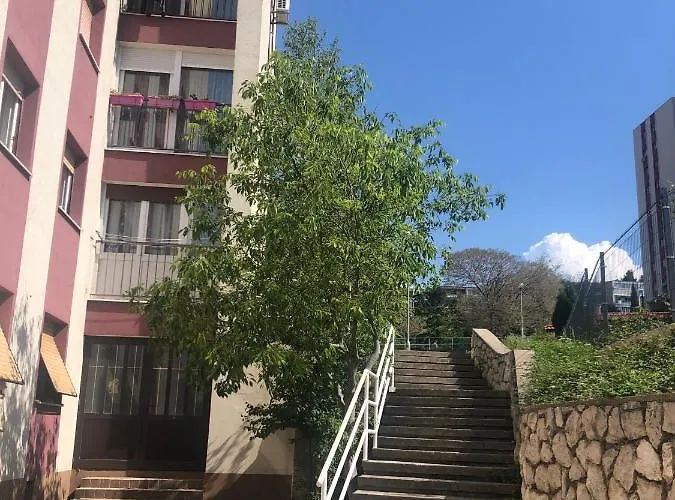 Ura